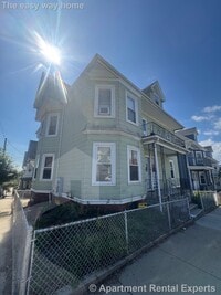 Building Photo - 454 Broadway