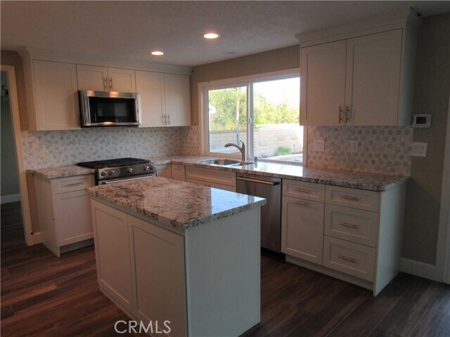 Building Photo - 23502 Via Breve