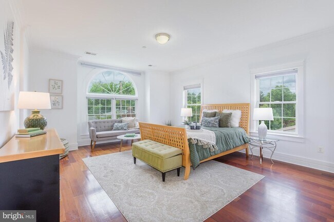 Building Photo - 9715 Singleton Dr