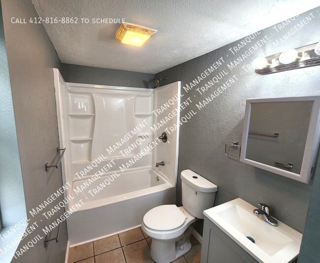 Building Photo - 542 Reed St