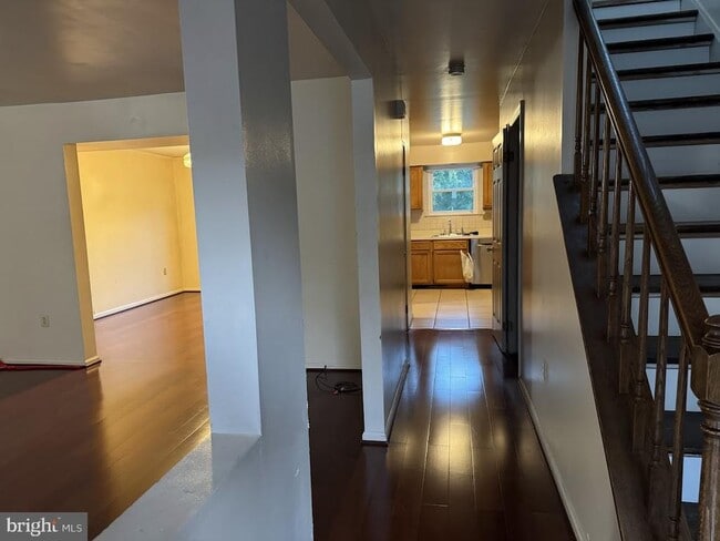 Building Photo - 2513 Wellington Way