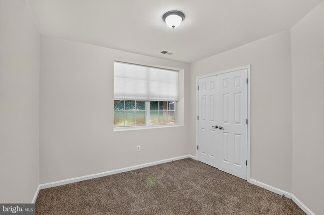 Building Photo - 13945 Hollow Wind Way