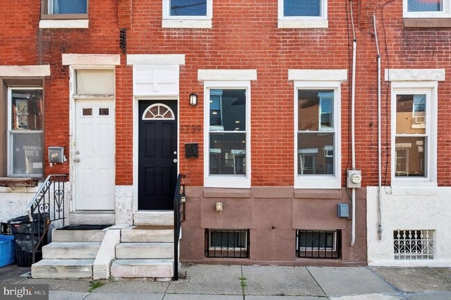 Building Photo - 1739 Pierce St