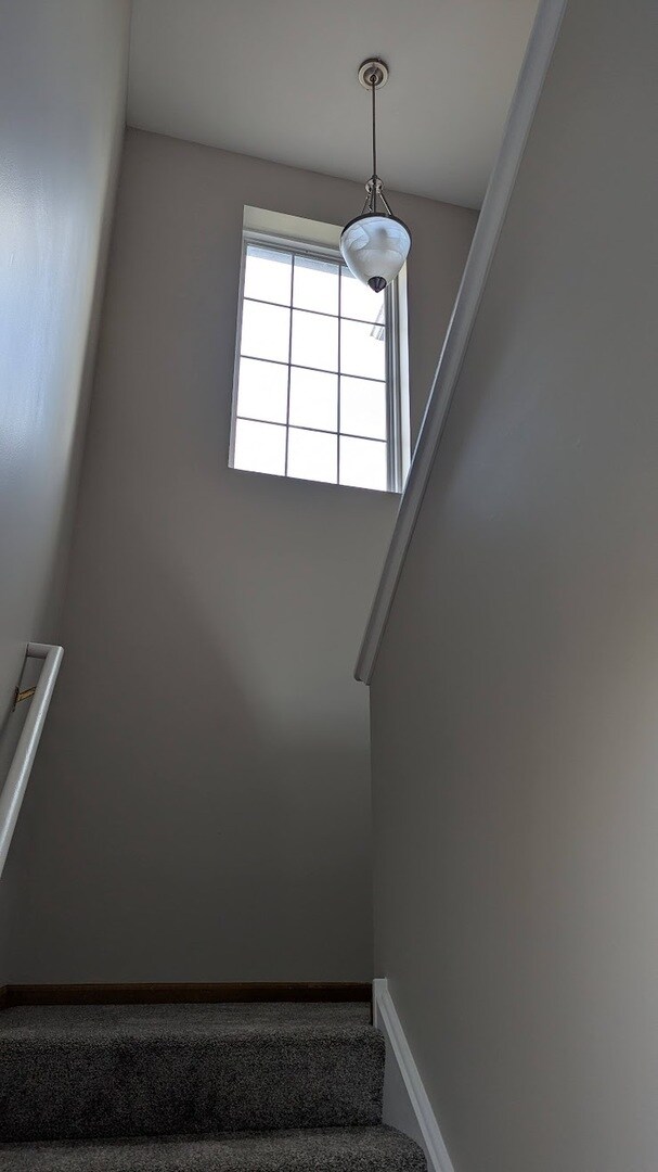 Building Photo - 28764 Pondview Dr