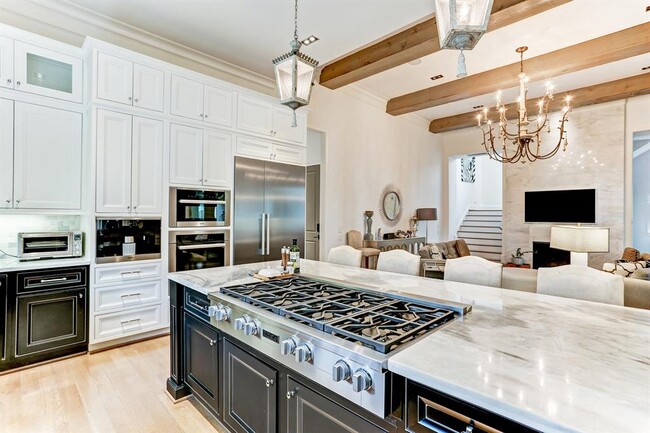 Building Photo - 1104 Mosaico Ln
