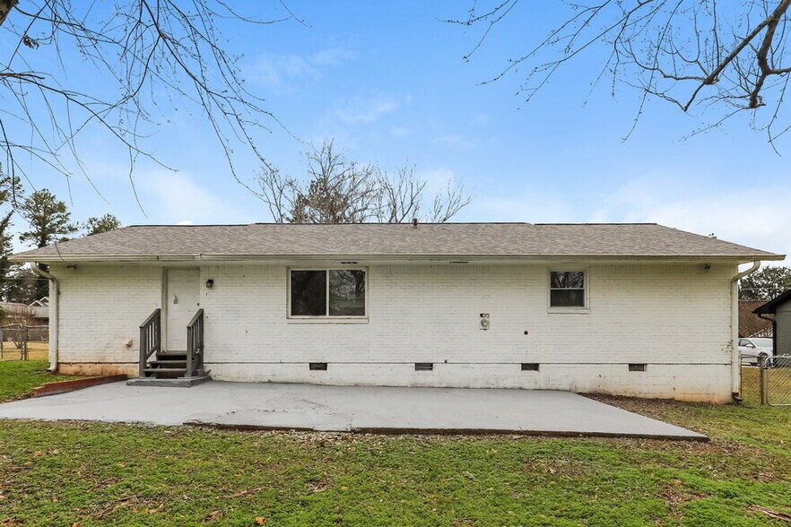 Building Photo - 8721 W Bourne Dr