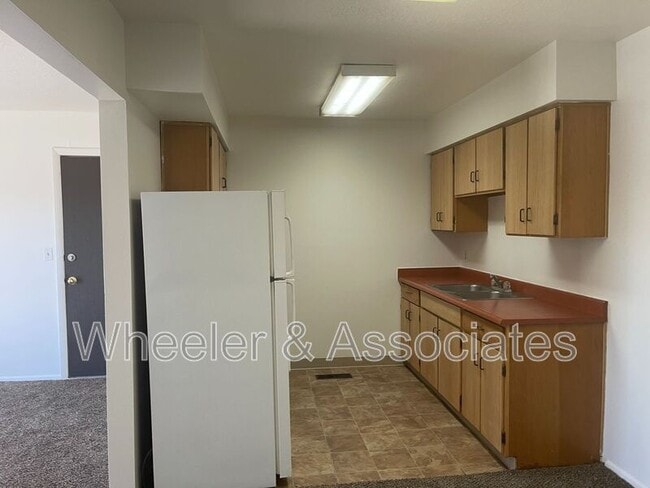 Building Photo - 2650 Jefferson Ave