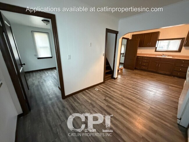 Building Photo - 305 Rosewood- Kelso, WA