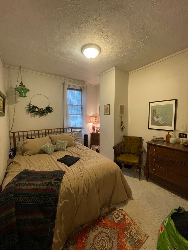 bedroom 2 - 2429 Garfield Ave