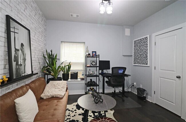 Building Photo - 2166 Wiggins Walk