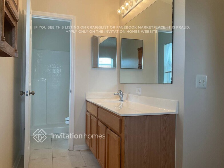 Building Photo - 6108 Waterfield Way