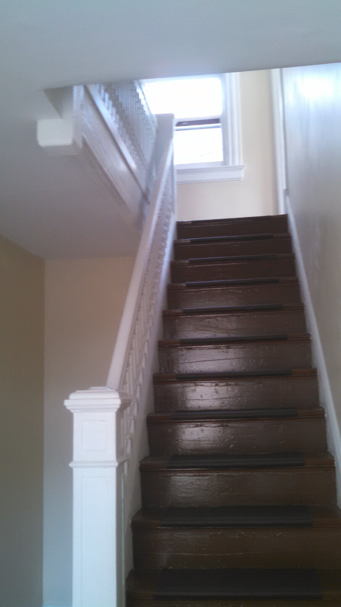 Building Photo - 2401 Fairview Ave