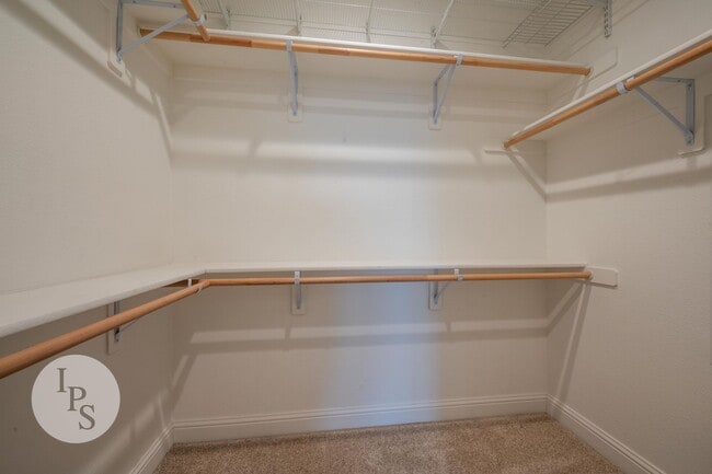 Building Photo - Madera Riverstone Home, 4BR/3BA, Including In-Law Suite, SOLAR, Community Pool, Tons of Community...