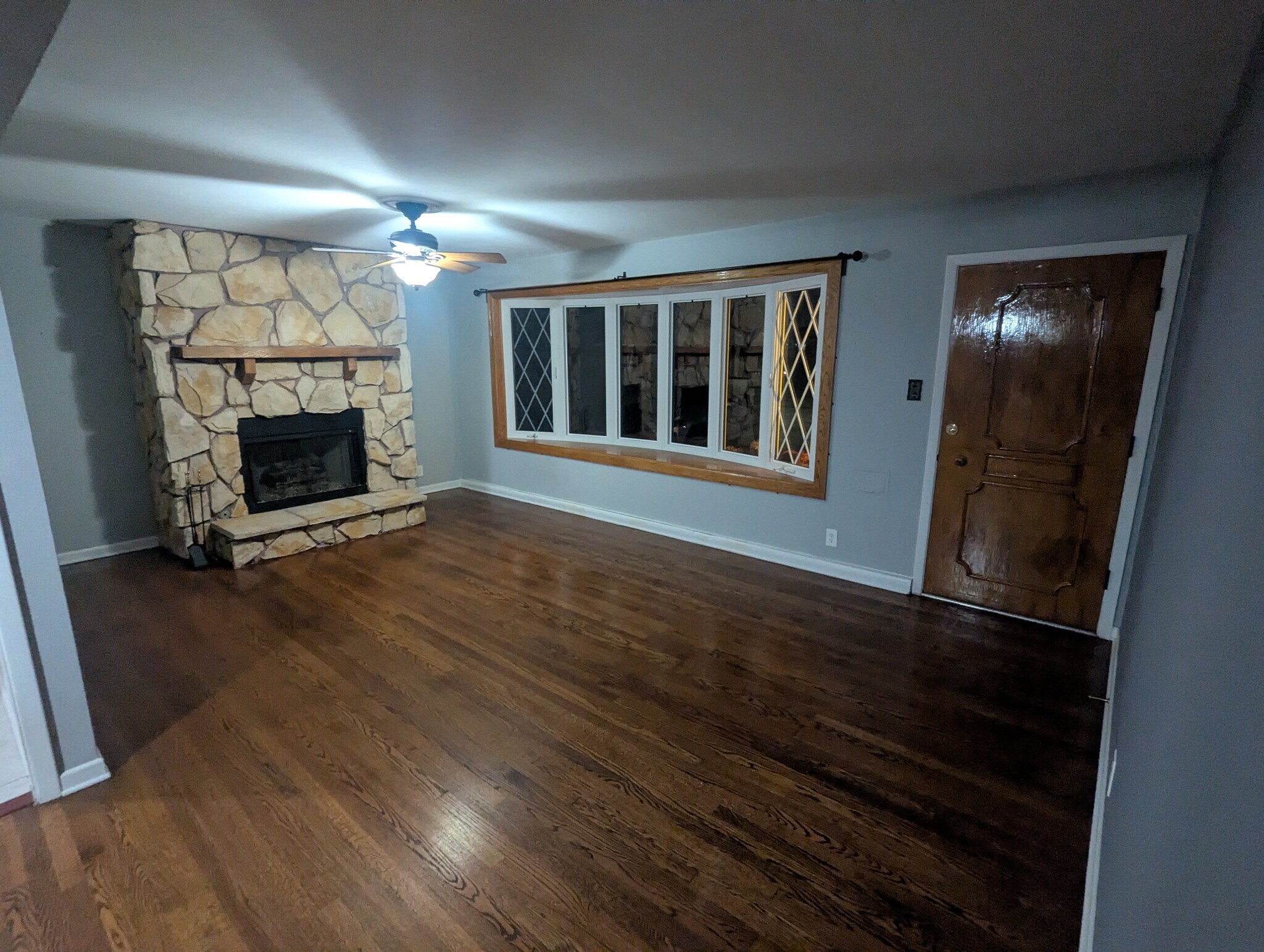 Building Photo - 8049 W Eastwood Ave