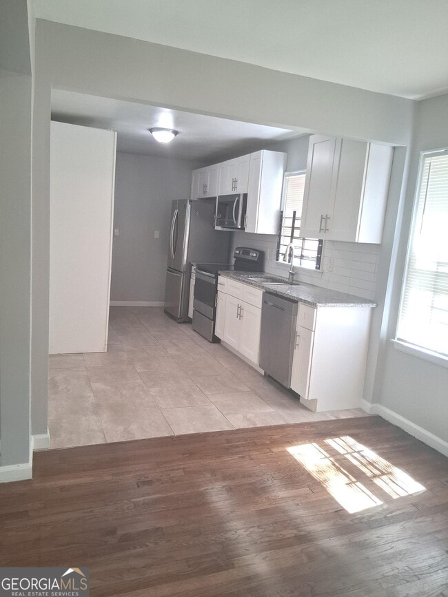 Building Photo - 2078 E Lilac Ln