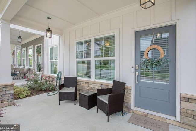 Building Photo - 1961 James Red Moore Blvd