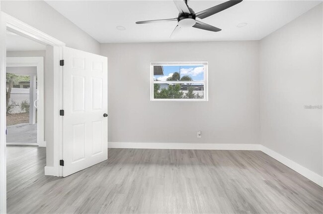 Building Photo - 10341 Kumquat Ln