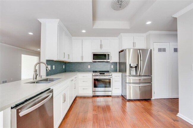 Building Photo - 35 Ashleigh Terrace NE