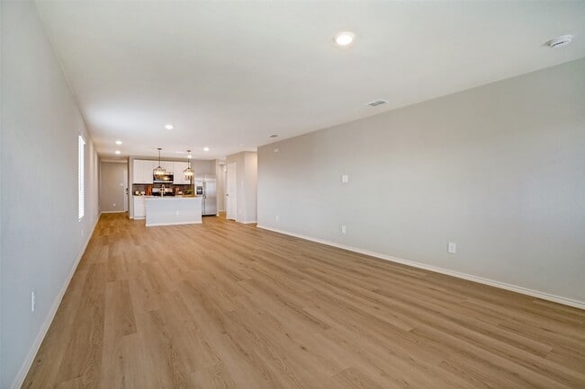 Building Photo - 5509 Flannel Ln