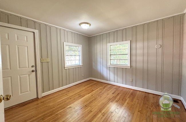 Building Photo - 106 Hammond Ave
