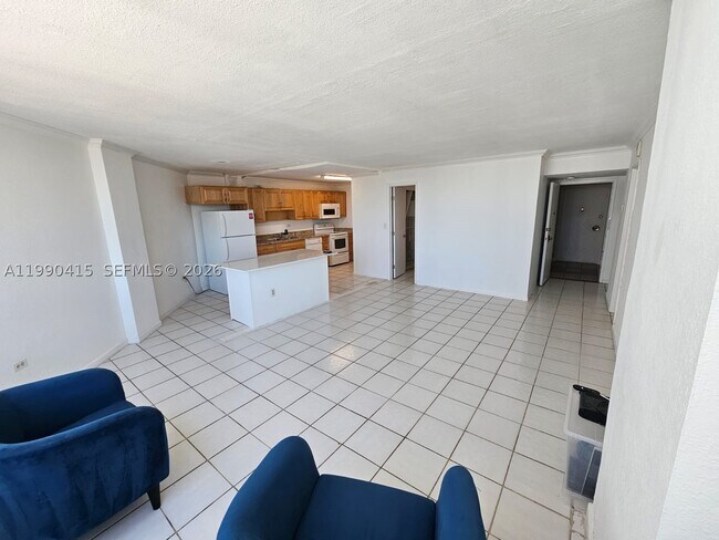 Building Photo - 7135 Collins Ave
