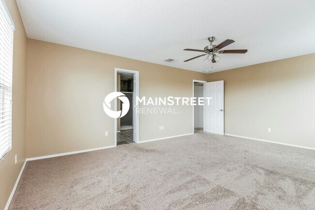 Building Photo - 3 Bedroom Pet-Friendly Home in Fort Worth,...