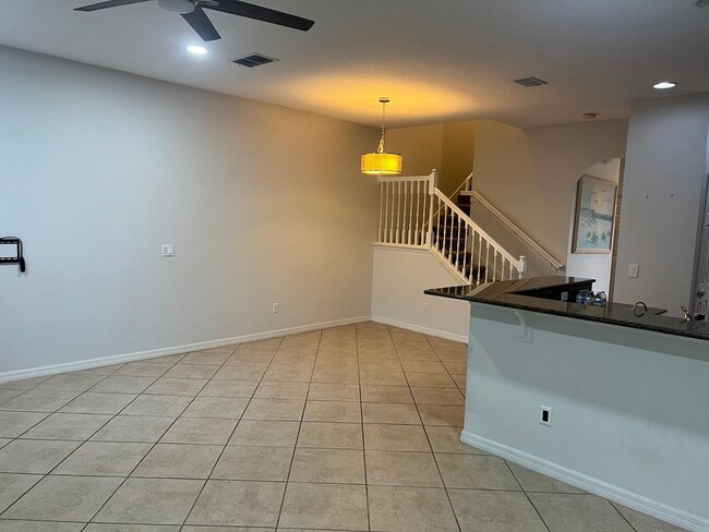 Building Photo - Beautiful 3 Bed 2.5 Bath Home for Rent in ...