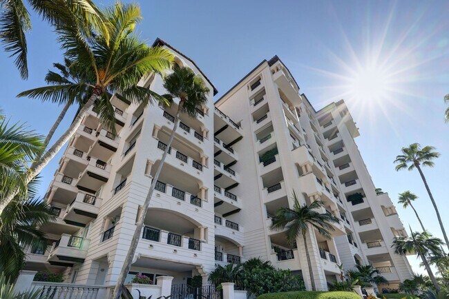 Building Photo - 5245 Fisher Island Dr