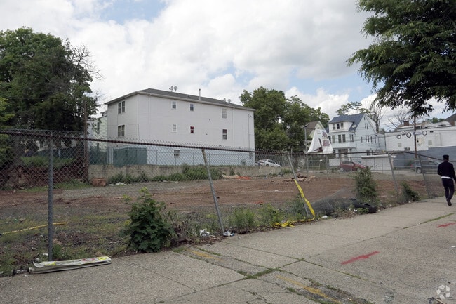 Building Photo - Tucker View Apartments - Building A