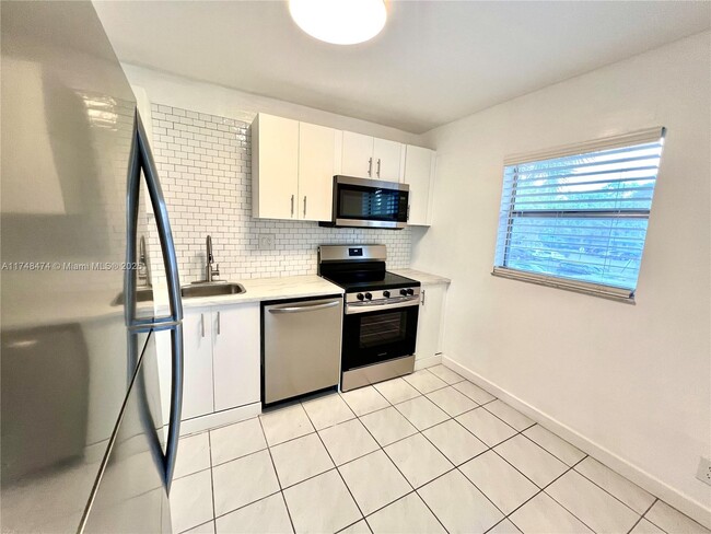 Building Photo - 8380 Sands Point Blvd