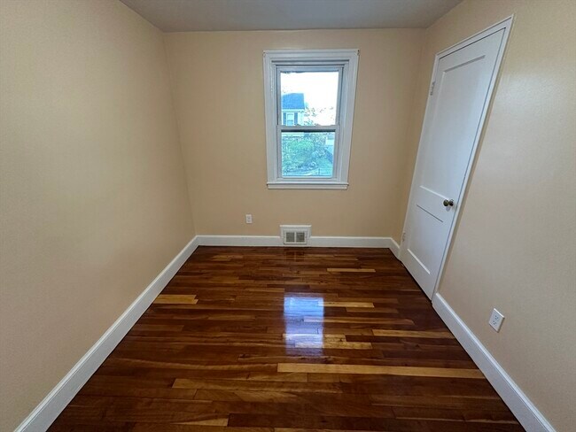 Building Photo - 3 Arborcrest Terrace