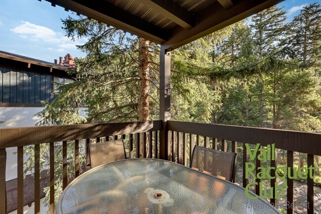 Building Photo - 4660 Racquet Club Dr