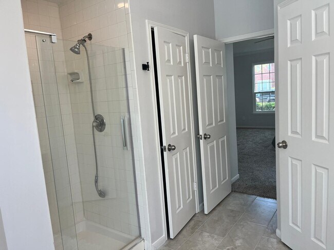 Building Photo - 14111 Torrey Vista Dr