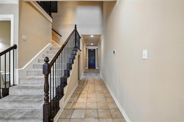 Building Photo - 1008 Colonial Dr