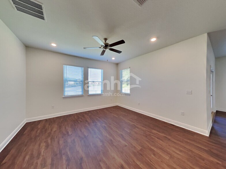 Building Photo - 6231 Emerald Hls Wy