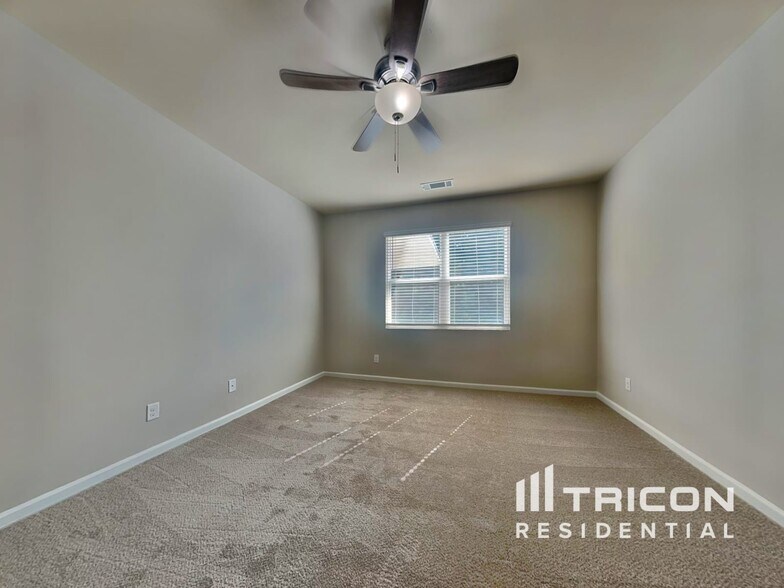 Building Photo - 1026 Eldon Ln