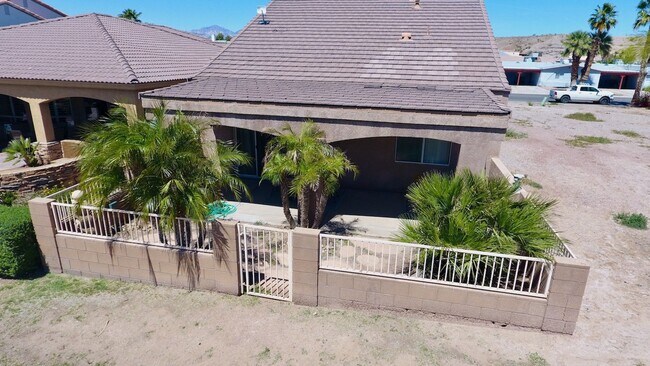 Building Photo - Community Beach and Boat Launch