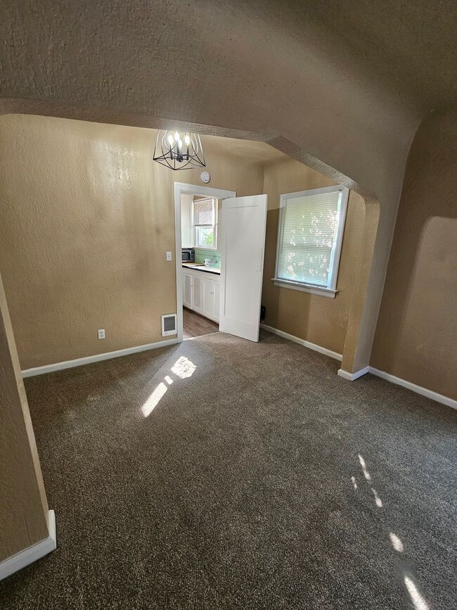 Building Photo - Private Complete Oasis steps from the Brem...