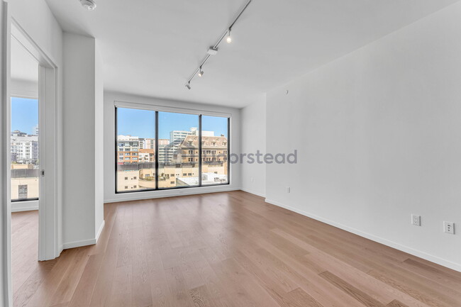 Building Photo - 555 Golden Gate Ave