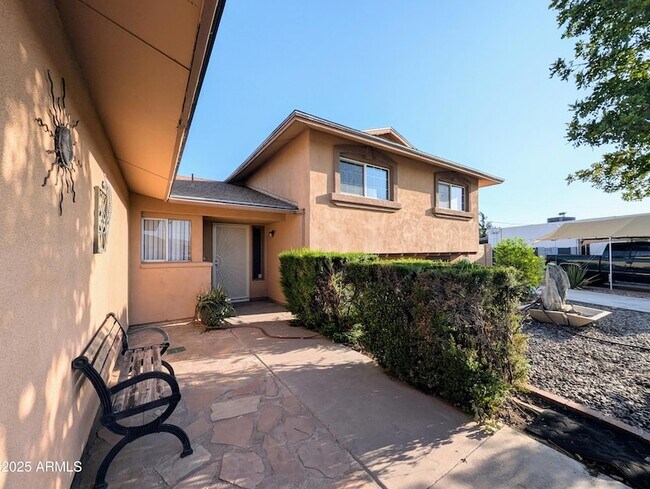 Building Photo - 4019 W San Miguel Ave