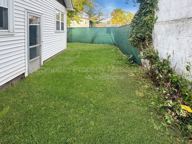 Building Photo - 40 Page St NE