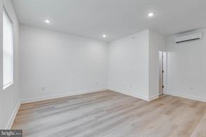 Building Photo - 3962 Parrish St