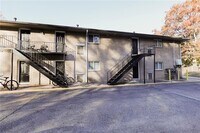 Building Photo - 3300 College St