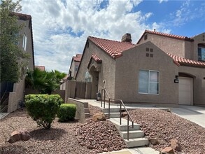 Building Photo - 1718 Comstock Dr