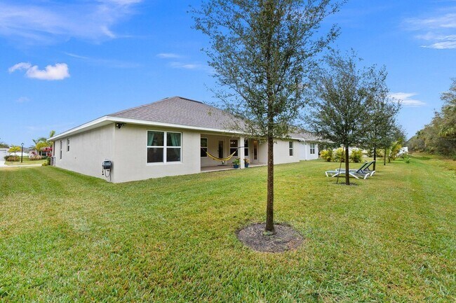 Building Photo - 8324 Amalfi Cir
