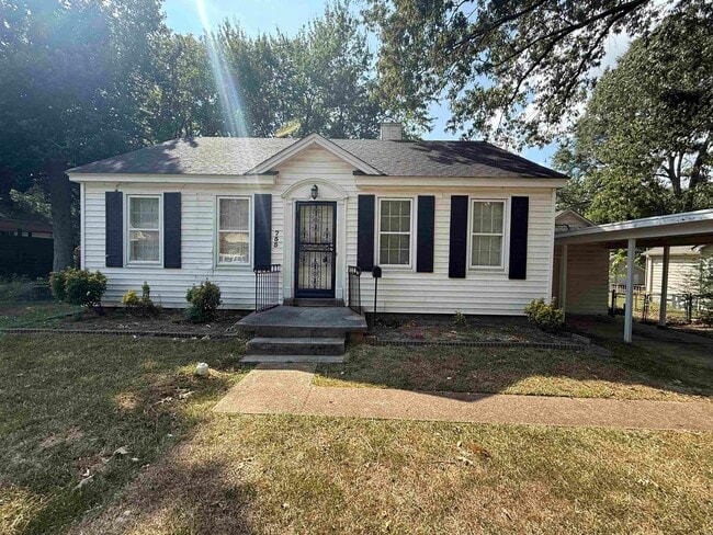 Primary Photo - 755 Watson St