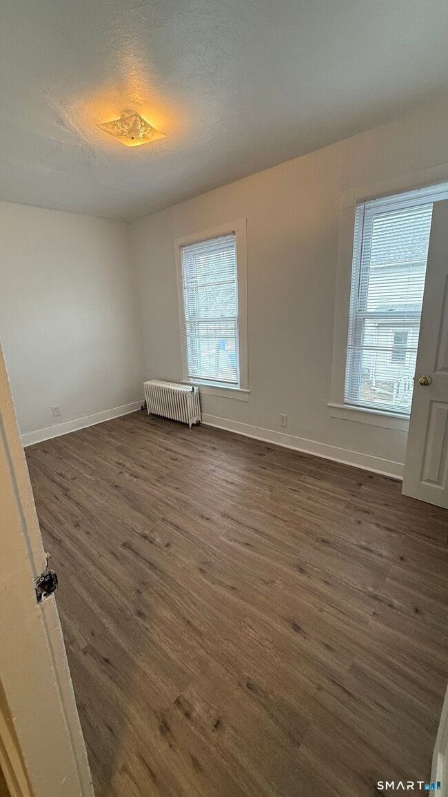 Building Photo - 29 Lincoln Pl