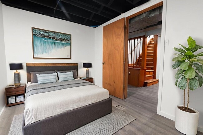 Building Photo - 2740 Judah Rd