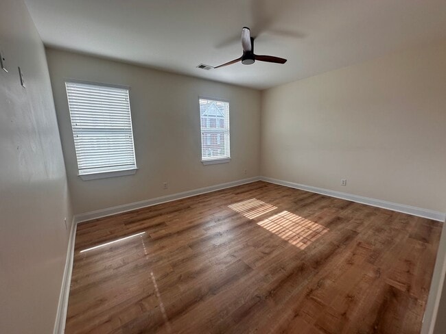 Building Photo - Market Common - Available Now!