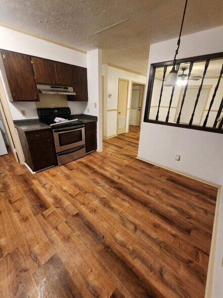 Building Photo - 138 Wild Valley Dr